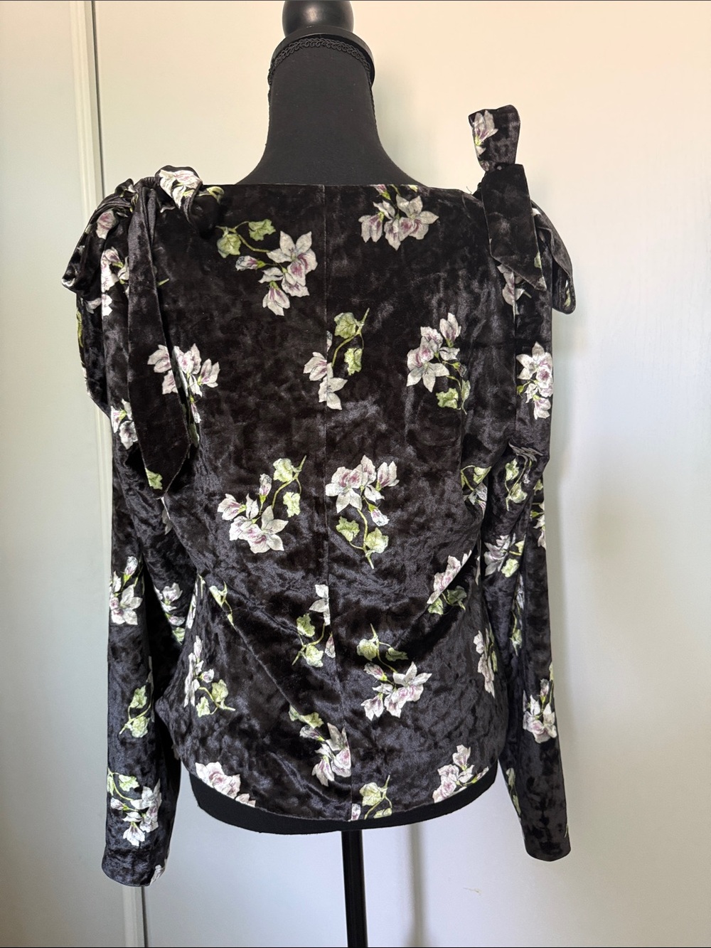 Anthropologie (Hutch) - Women's Black Floral Velvet Square-Neck Top | Sz XL - Picture 4 of 6